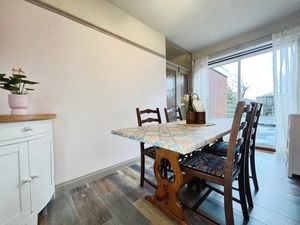 Dining room- click for photo gallery